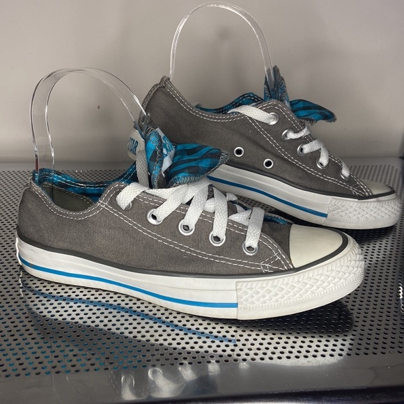 Converse sneakers | Sz 5 W | gray blue plaid | Like New - Picture 3 of 5